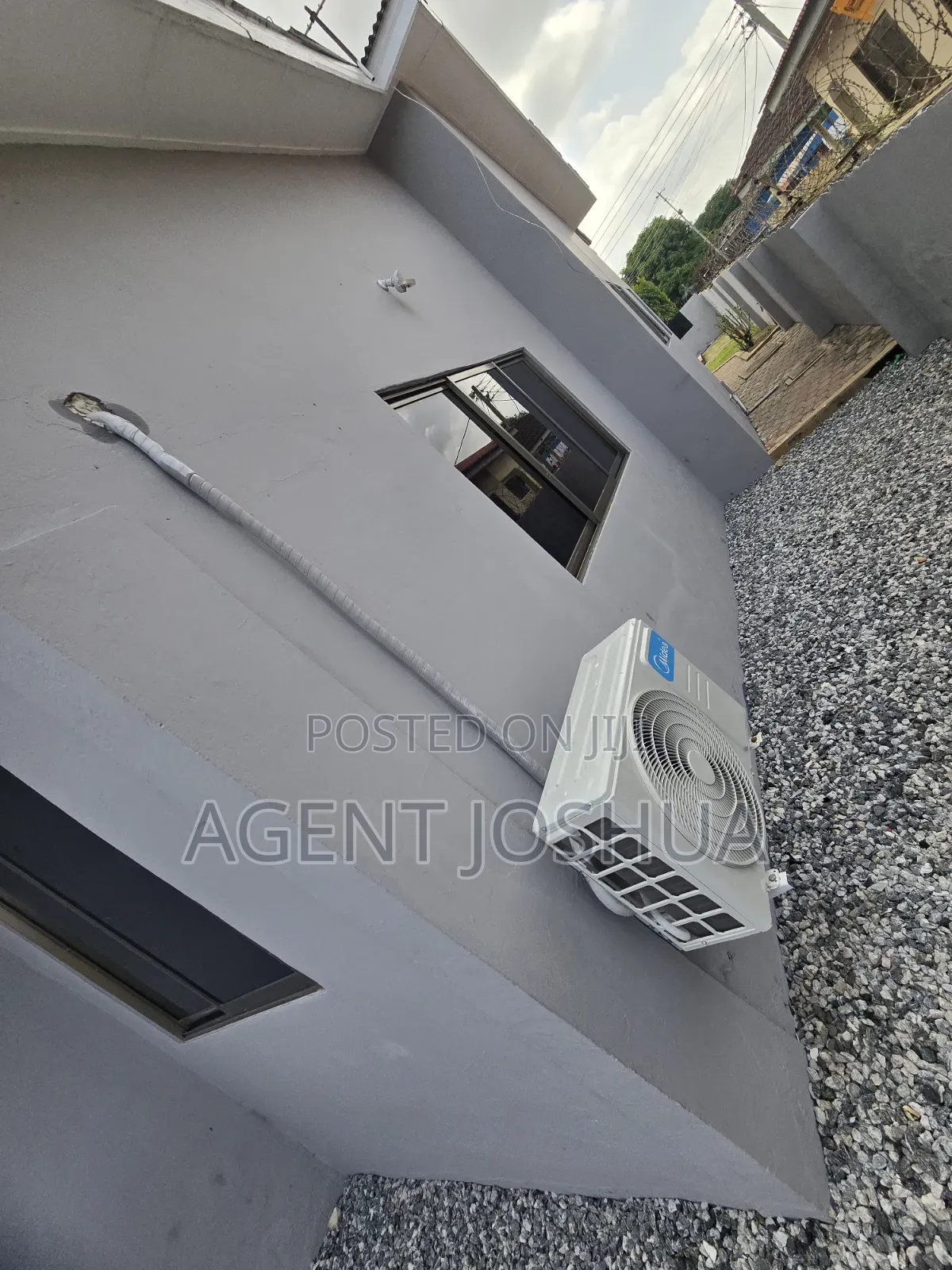 3bdrm House in Spintex Road for rent