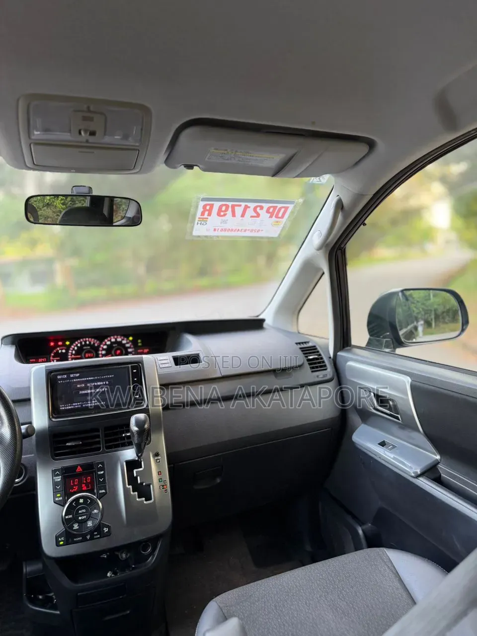 Toyota Voxy 2013 Black