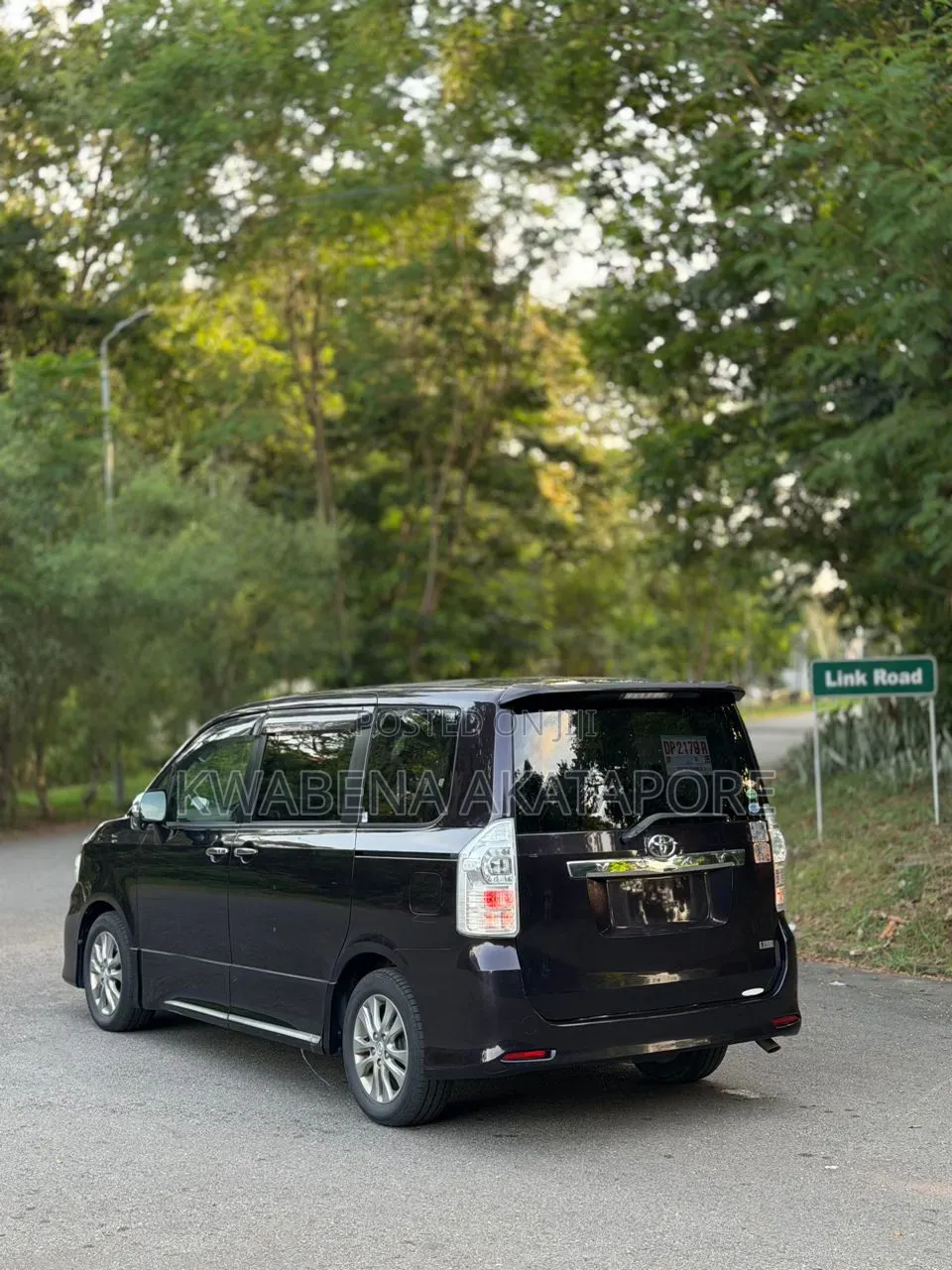 Toyota Voxy 2013 Black