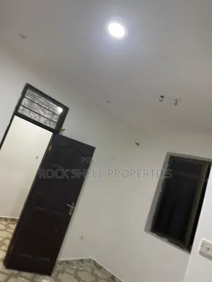 1bdrm Apartment in Rock-Shell, Adenta for rent