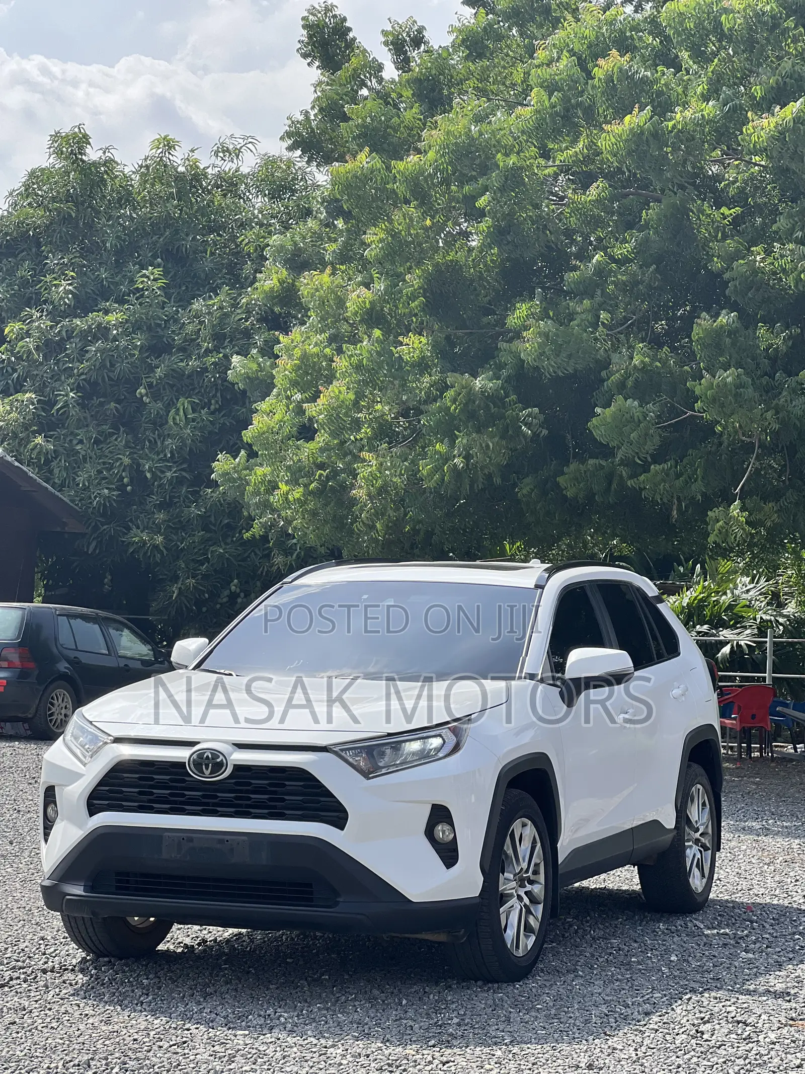 Toyota RAV4 XLE AWD 2020 White