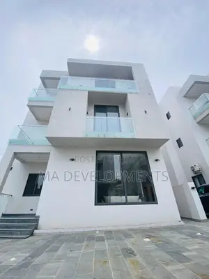 Furnished 5bdrm Townhouse / Terrace for rent