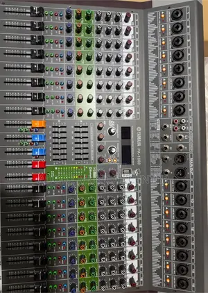 Yamaha Pa-1600 16channels Professional Mixer