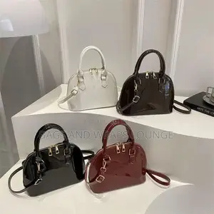 Bags and Wraps Lounge