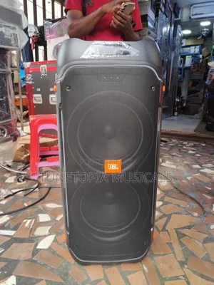 JBL Partybox 710 Wireless Speaker With 2microphone
