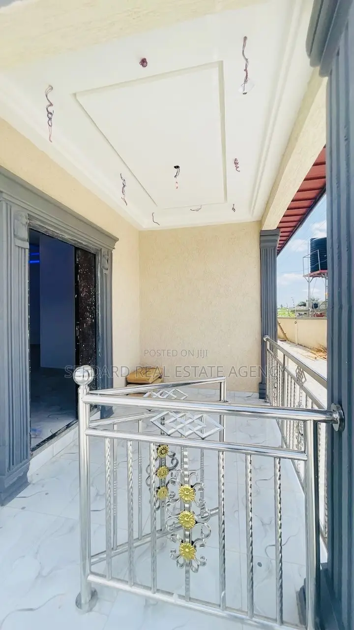 3bdrm House in Sefdard Properties, Ablekuma for sale