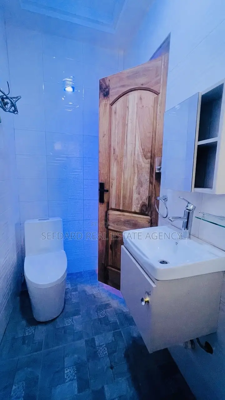 3bdrm House in Sefdard Properties, Ablekuma for sale