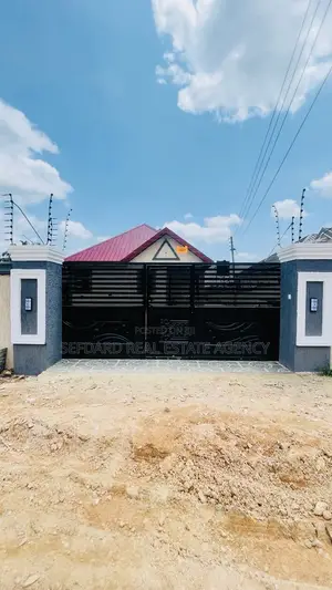 3bdrm House in Sefdard Properties, Ablekuma for sale