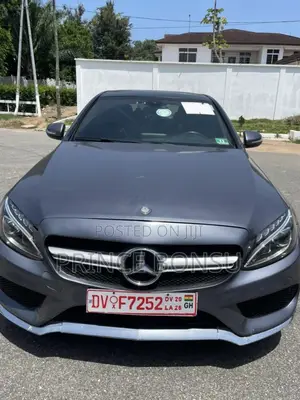 Mercedes-Benz C300 2017 Gray