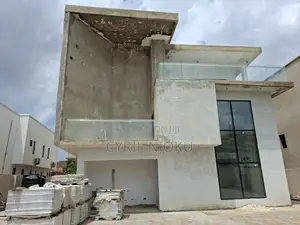 Furnished 5bdrm Duplex in Boundary Road Area for sale
