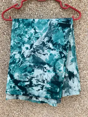 4 Yards of Tie-Dye Cloth | Unisex |