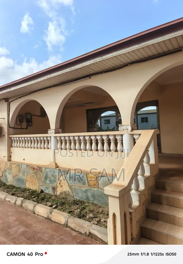 3bdrm Apartment in Sam Properties, Opeikuma for rent