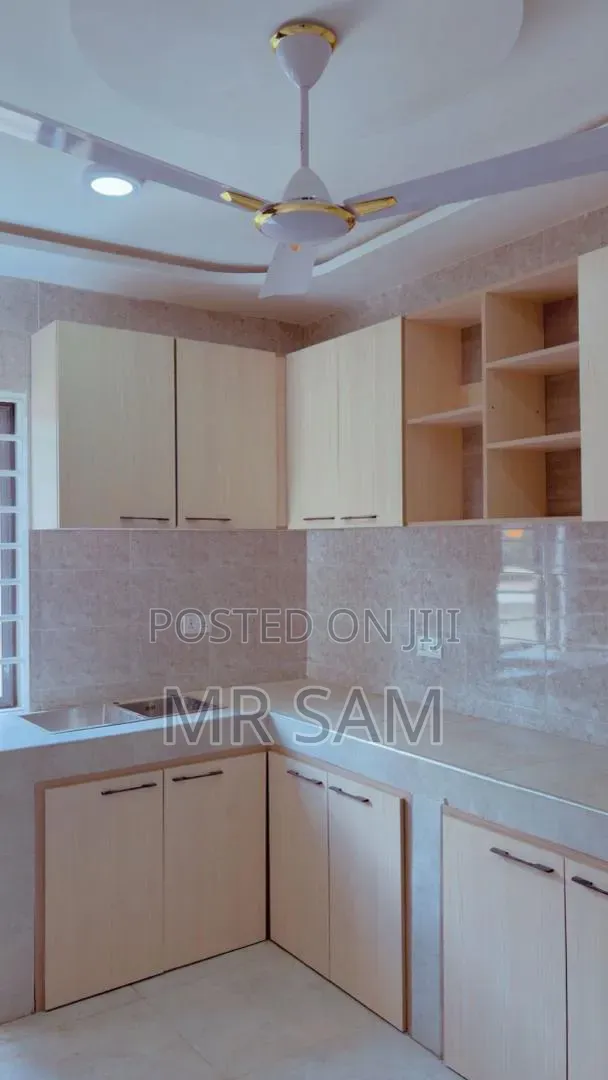 3bdrm House in Sam Properties, Manhean for sale