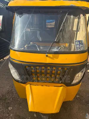 Tricycle 2025 Yellow