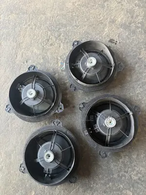 Toyota Door Speakers Oem Rav4 / Fortuner / Corolla
