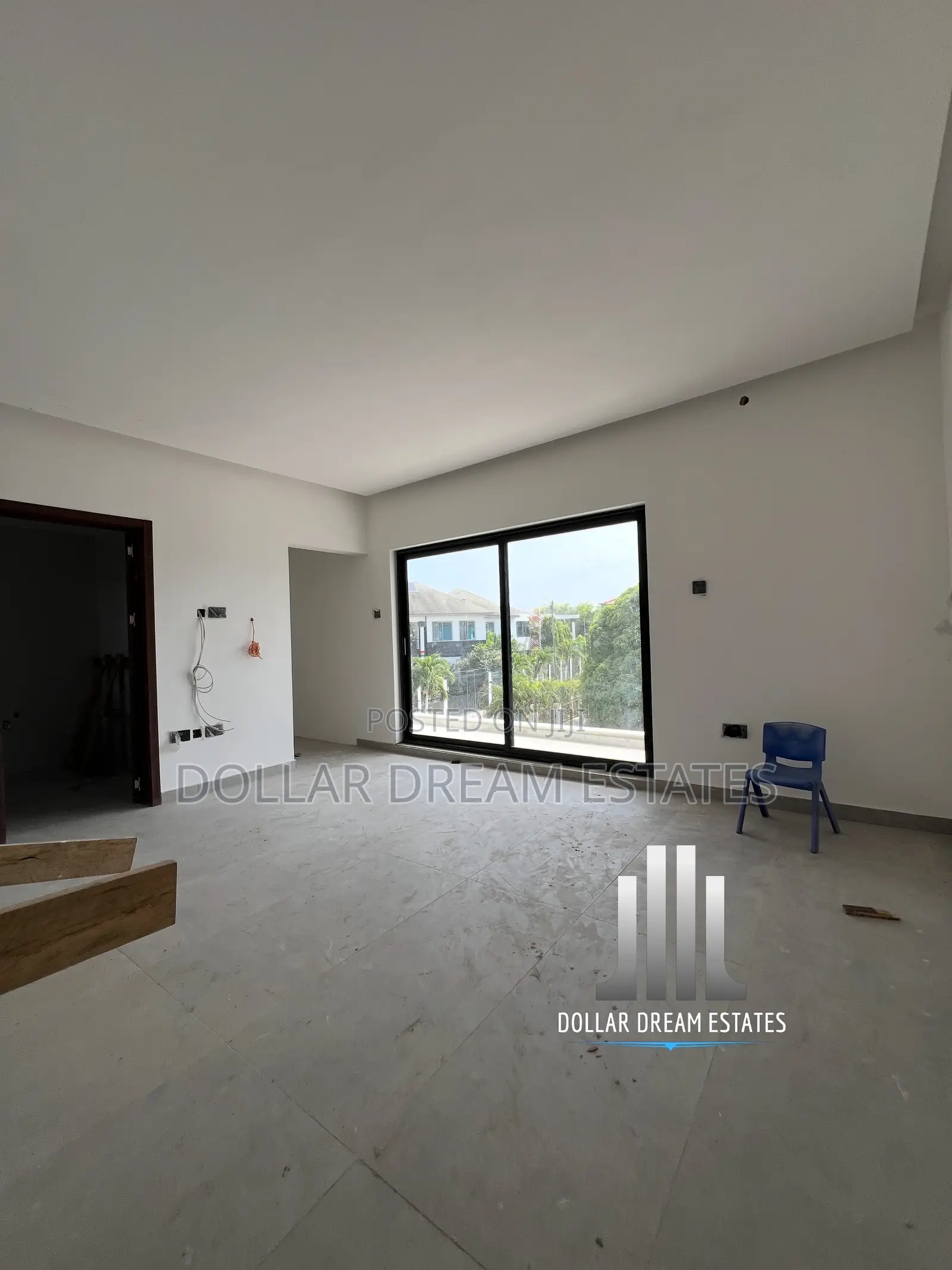 4bdrm House in Airport Residential Area for sale