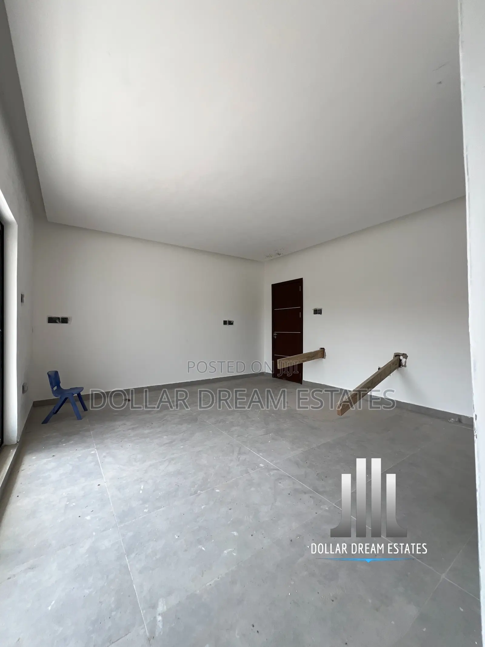 4bdrm House in Airport Residential Area for sale