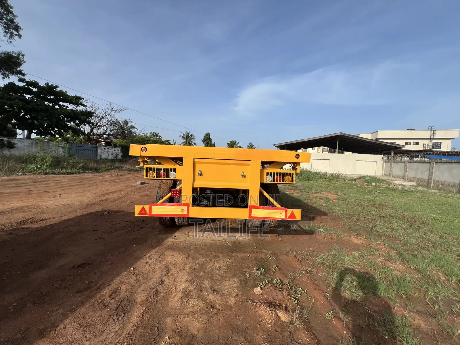 Flatbed Trailer Brand New 4 Axle – Front Lift Axle, Heavy Duty (Tema)