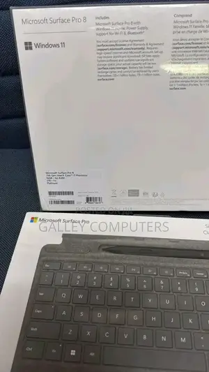 New Laptop Microsoft Surface Pro 8 16GB Intel Core i7 SSD 1T