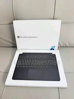 New Laptop Microsoft Surface Pro 8 16GB Intel Core i7 SSD 1T