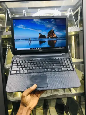 Laptop Dell Inspiron 15 3521 8GB Intel Core i3 SSD 128GB