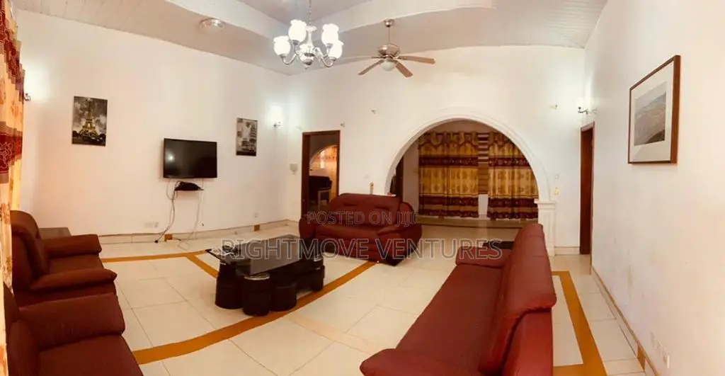 Fully Furnished House at Takroadi
