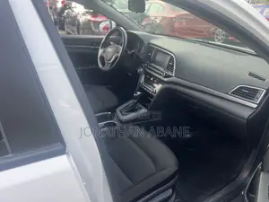 Hyundai Elantra 2017 White