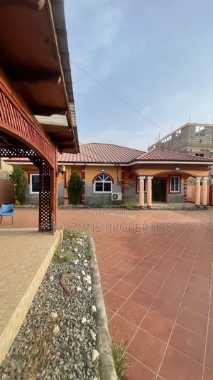 3bdrm Maisonette in Amasaman for rent