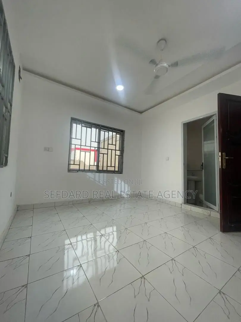 3bdrm House in Sefdard Properties, Kwabenya for sale