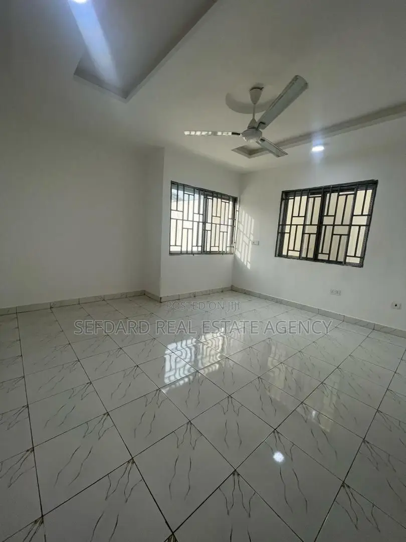 3bdrm House in Sefdard Properties, Kwabenya for sale
