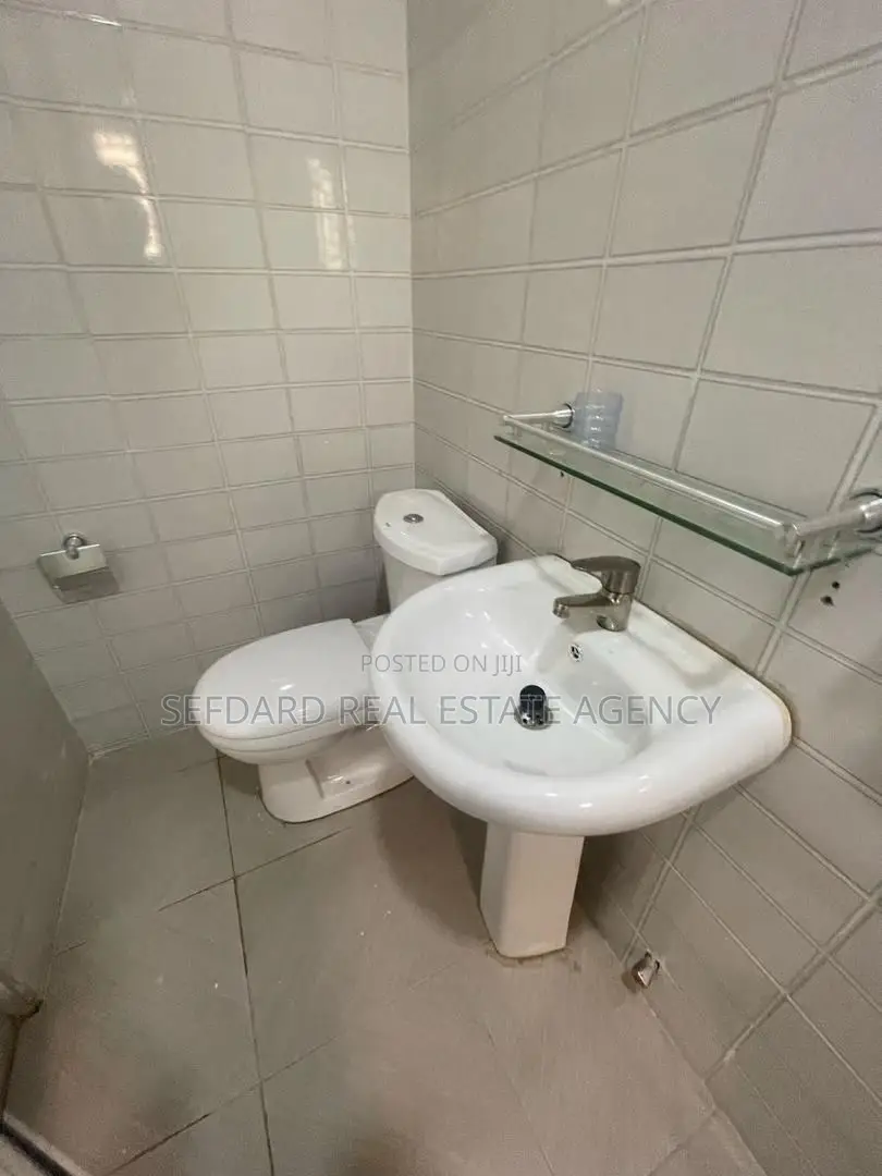 3bdrm House in Sefdard Properties, Kwabenya for sale