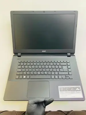 Laptop Acer Aspire ES1-520 4GB Intel Core i5 HDD 500GB