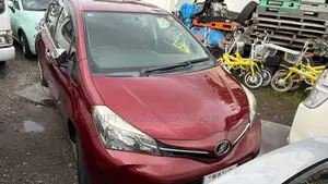 Toyota Vitz 2016 Red