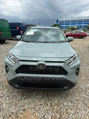 Toyota RAV4 2022 Green