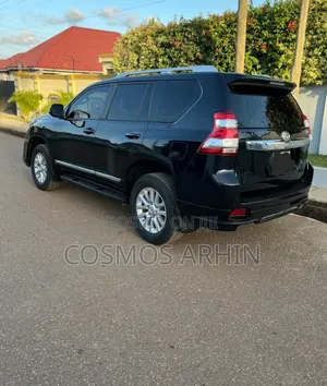 Toyota Land Cruiser Prado 2016 Black