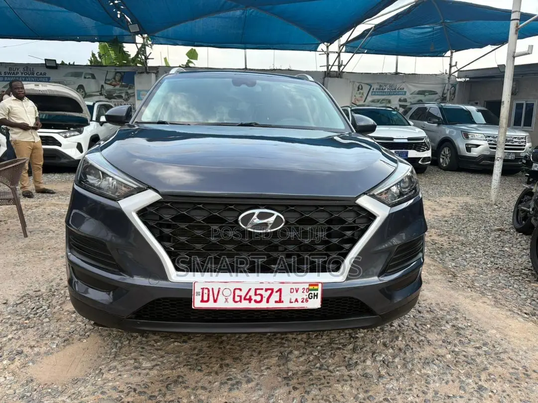Hyundai Tucson SE 2021 Gray