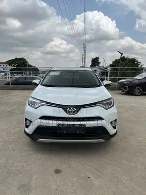 Toyota RAV4 SE AWD (2.5L 4cyl 6A) 2016 White