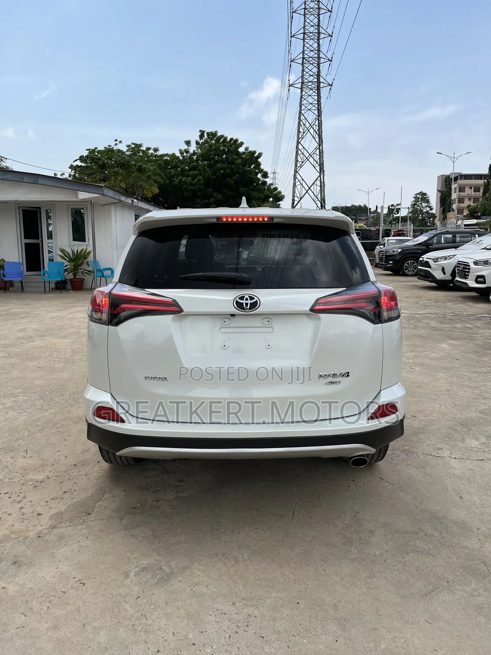 Toyota RAV4 SE AWD (2.5L 4cyl 6A) 2016 White