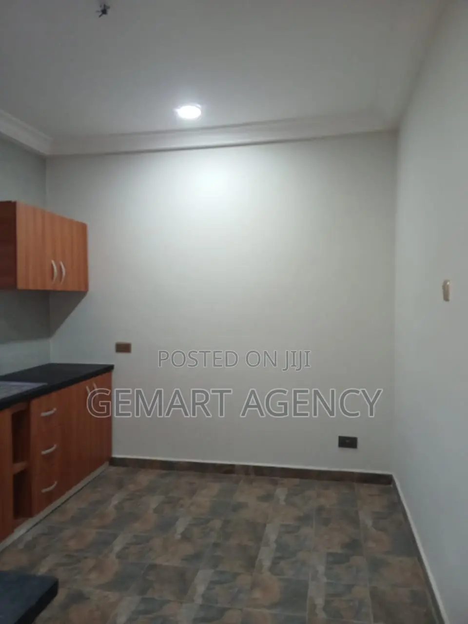 3bdrm House in Kuntunse, Accra Metropolitan for sale