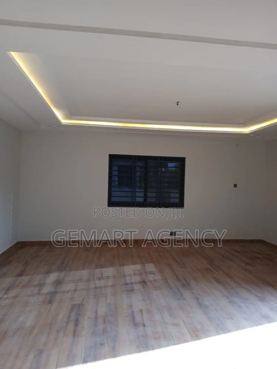 3bdrm House in Kuntunse, Accra Metropolitan for sale