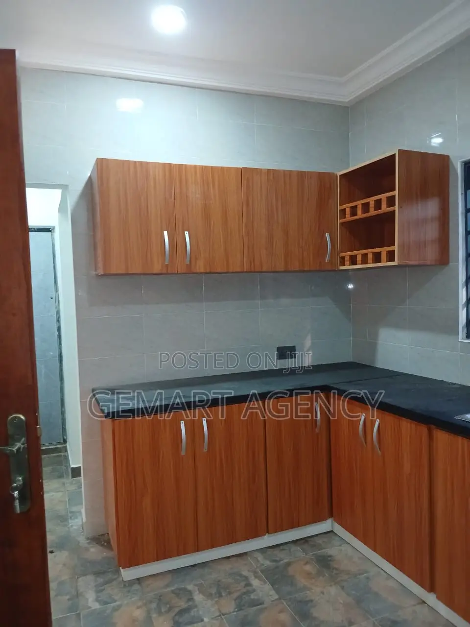 3bdrm House in Kuntunse, Accra Metropolitan for sale