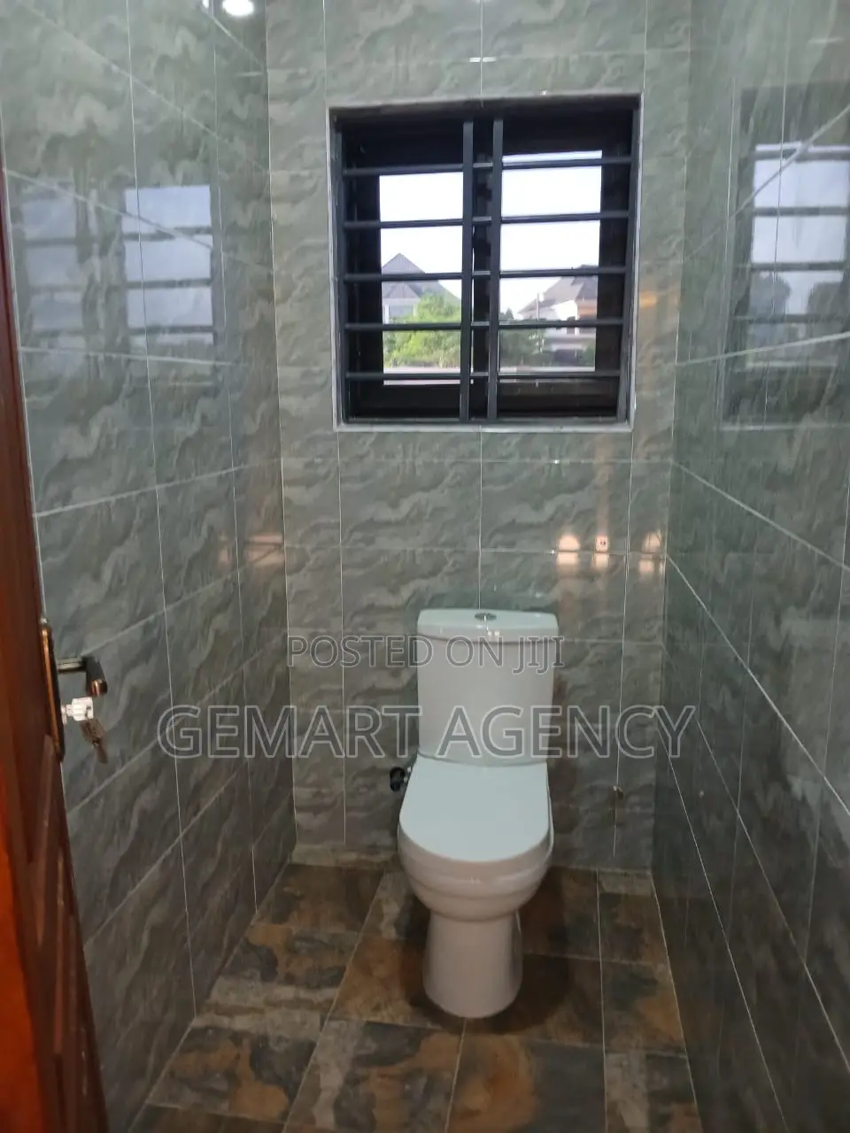 3bdrm House in Kuntunse, Accra Metropolitan for sale