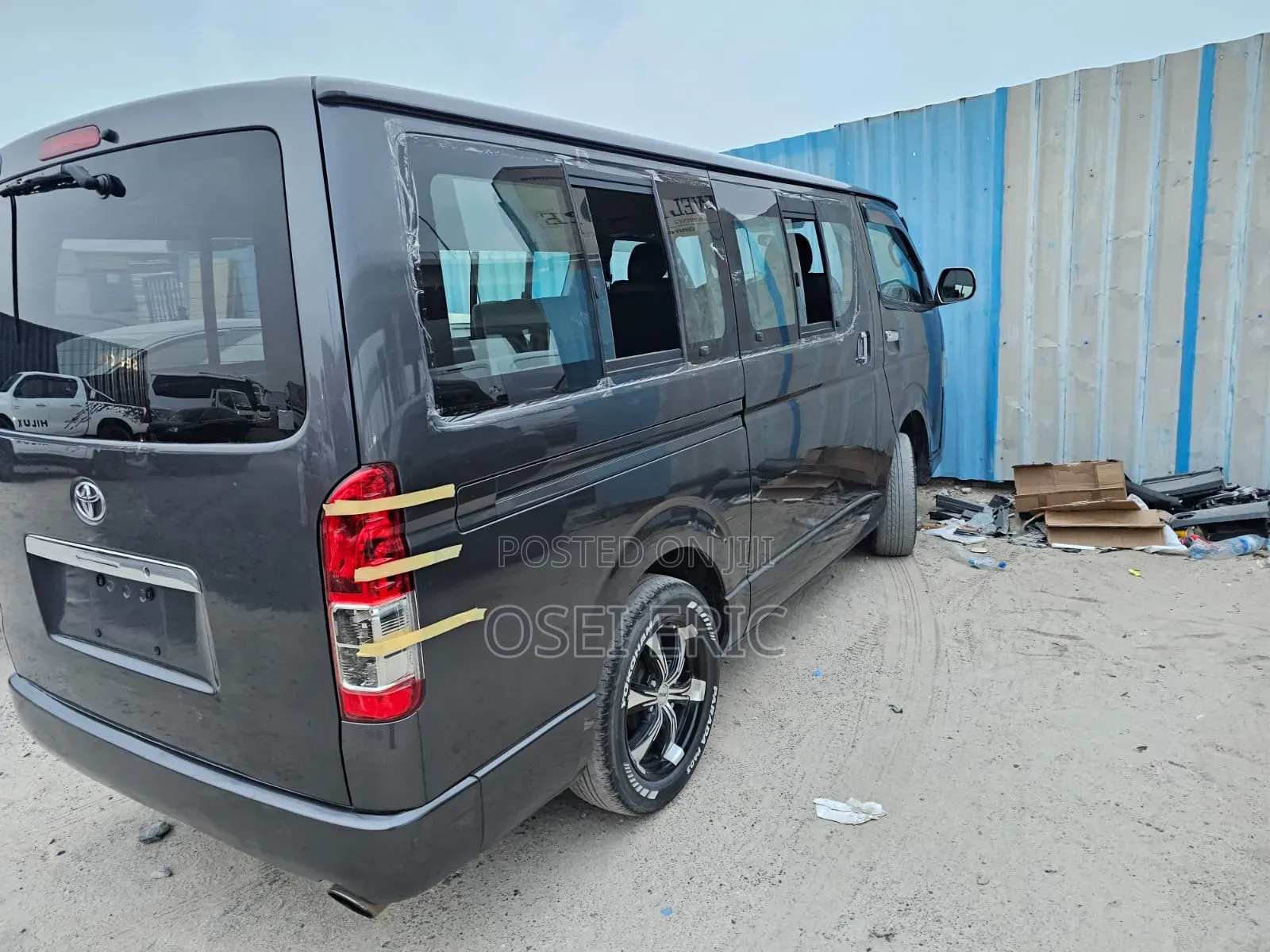 Toyota HiAce 2011 Grey