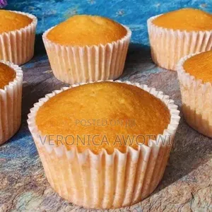 6 Pieces of Vanilla Cup Cake