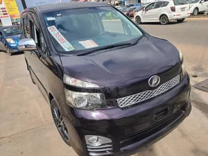 Toyota Voxy 2011 Black