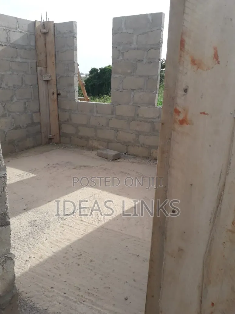 3bdrm Apartment in Ideaslink And, Atwima Kwanwoma for sale