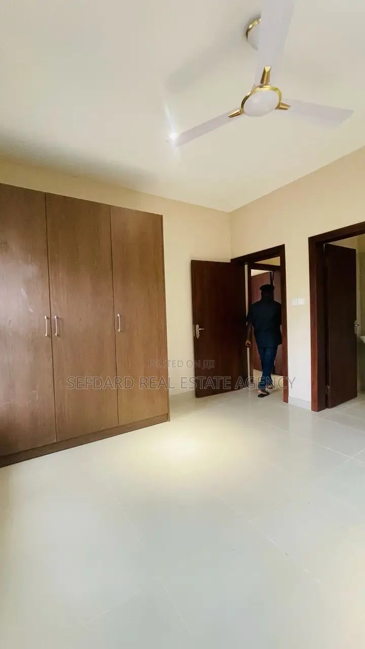 3bdrm House in Sefdard Properties, Pokuase for sale