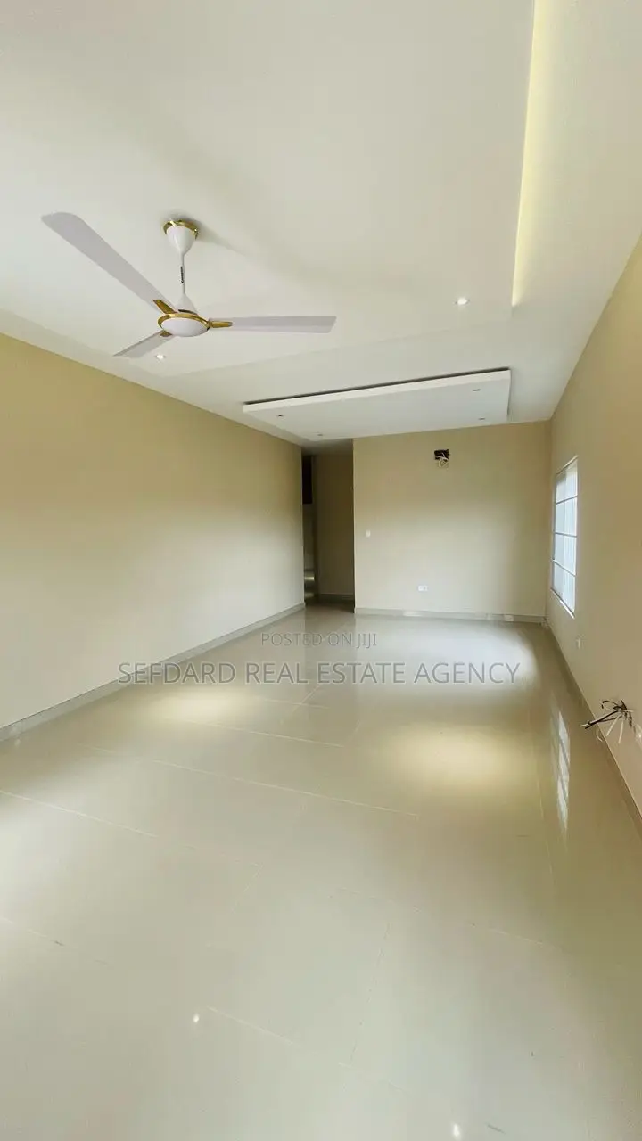 3bdrm House in Sefdard Properties, Pokuase for sale