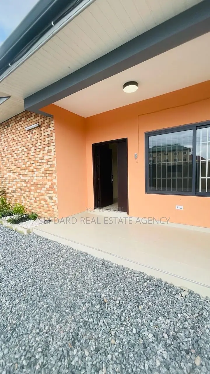 3bdrm House in Sefdard Properties, Pokuase for sale