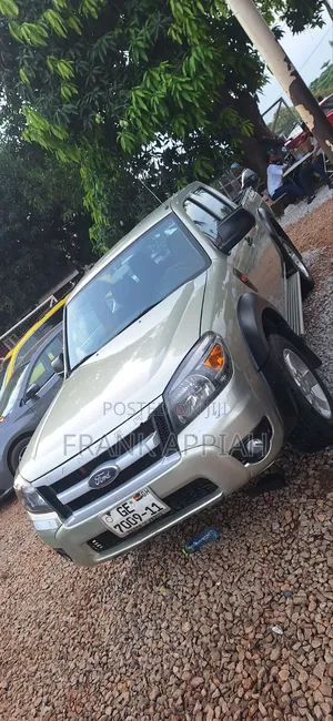 Ford Ranger XLT 2011 Gold
